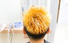 子供が突然金髪になった！親として今何をすべき？