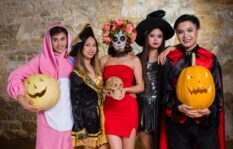 パートナーが自分以外の異性とハロウィンイベントに参加してたら浮気・不倫？