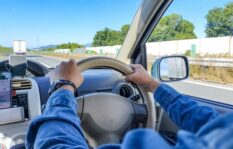 浜松で車に乗らない人は浮気・不倫しづらい？